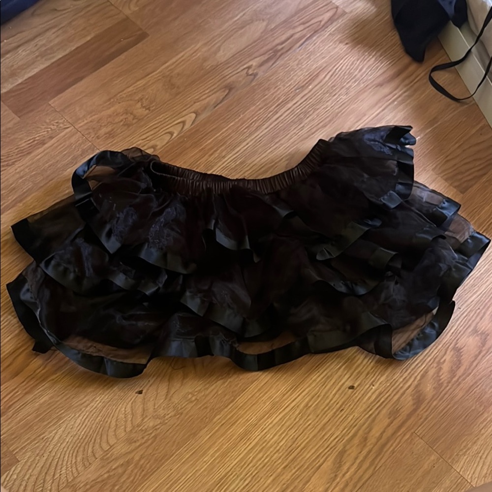 Elegant Black Ruffled Skirt